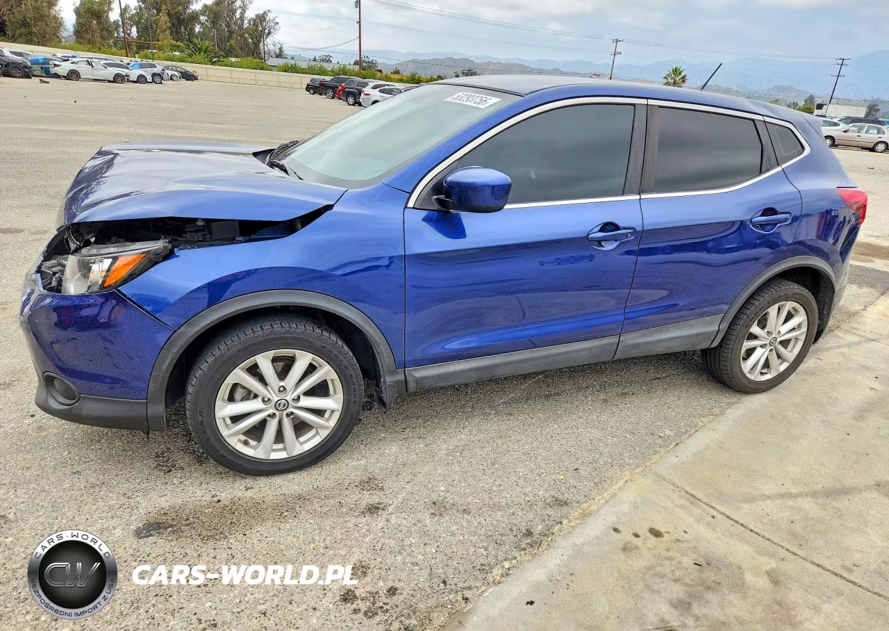 2019 Nissan Rogue Sport S – zdjęcie 1 z 12