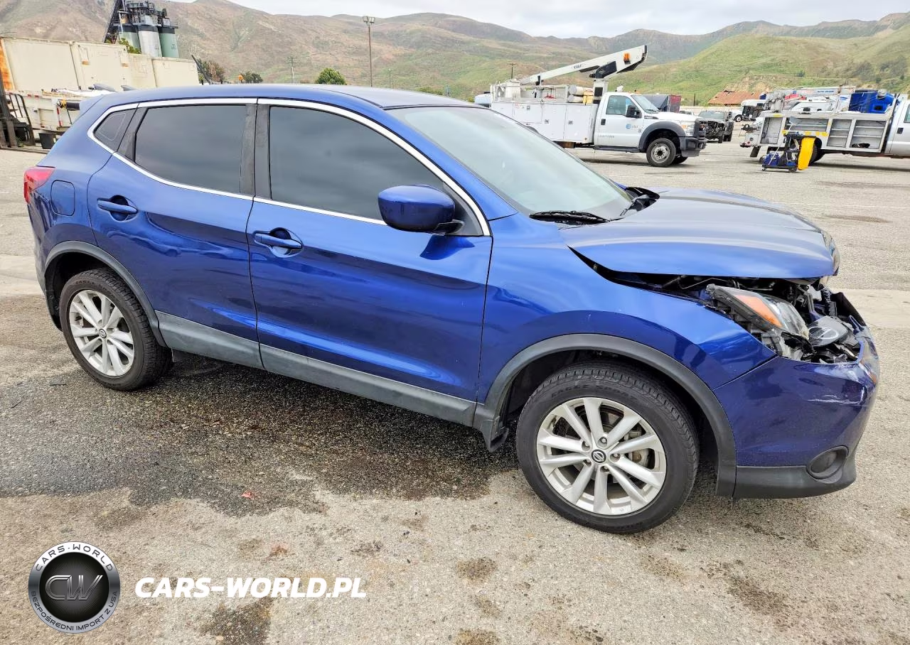 2019 Nissan Rogue Sport S VIN:JN1BJ1CP1KW227088 - 4