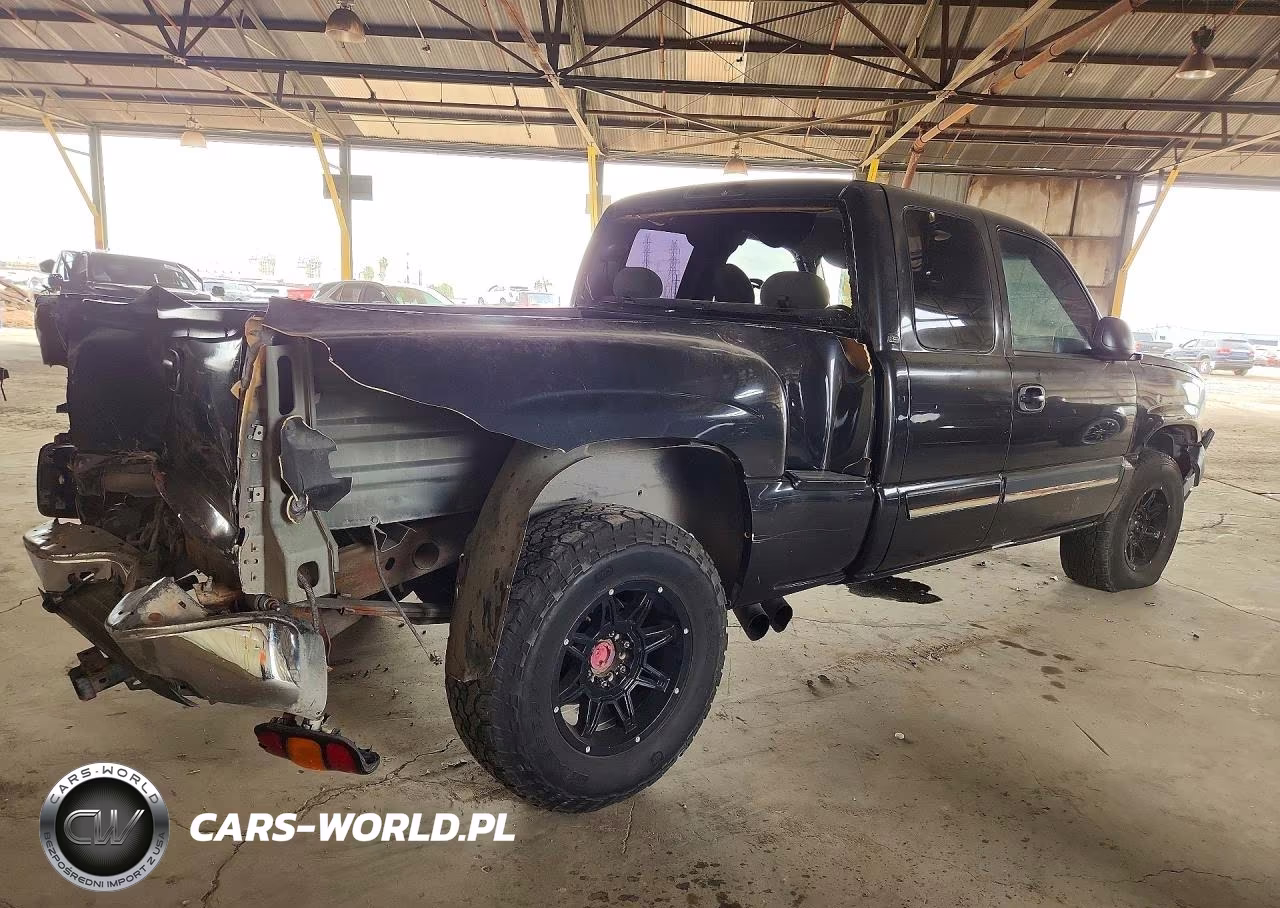 2004 Chevrolet Silverado C1500 VIN:1GCEC19V64Z268117 - 3