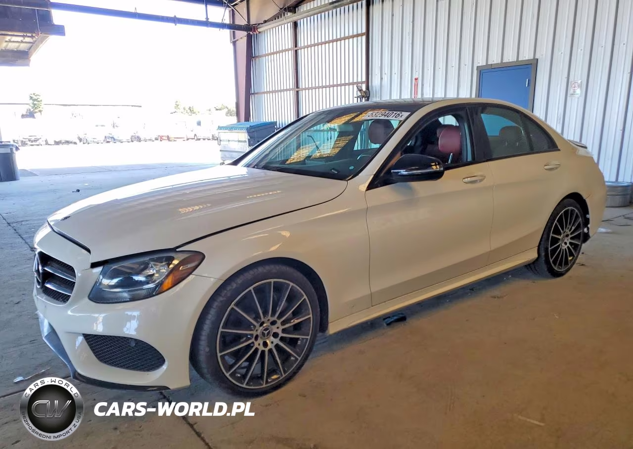 2017 Mercedes-Benz C 300 – zdjęcie 1 z 12