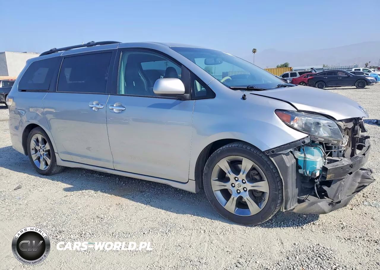 2014 Toyota Sienna Sport VIN:5TDXK3DC8ES506842 - 4