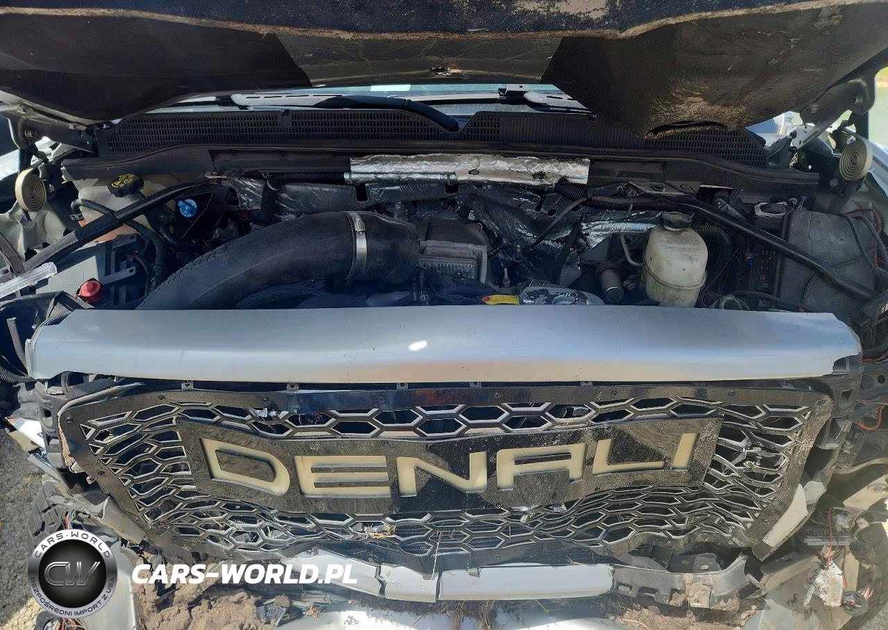 2018 GMC Sierra K2500 Denali VIN:1GT12UEY2JF133071 - 11
