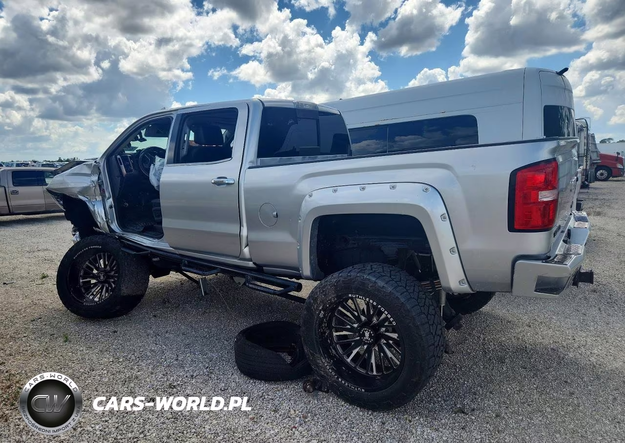 2018 GMC Sierra K2500 Denali VIN:1GT12UEY2JF133071 - 2