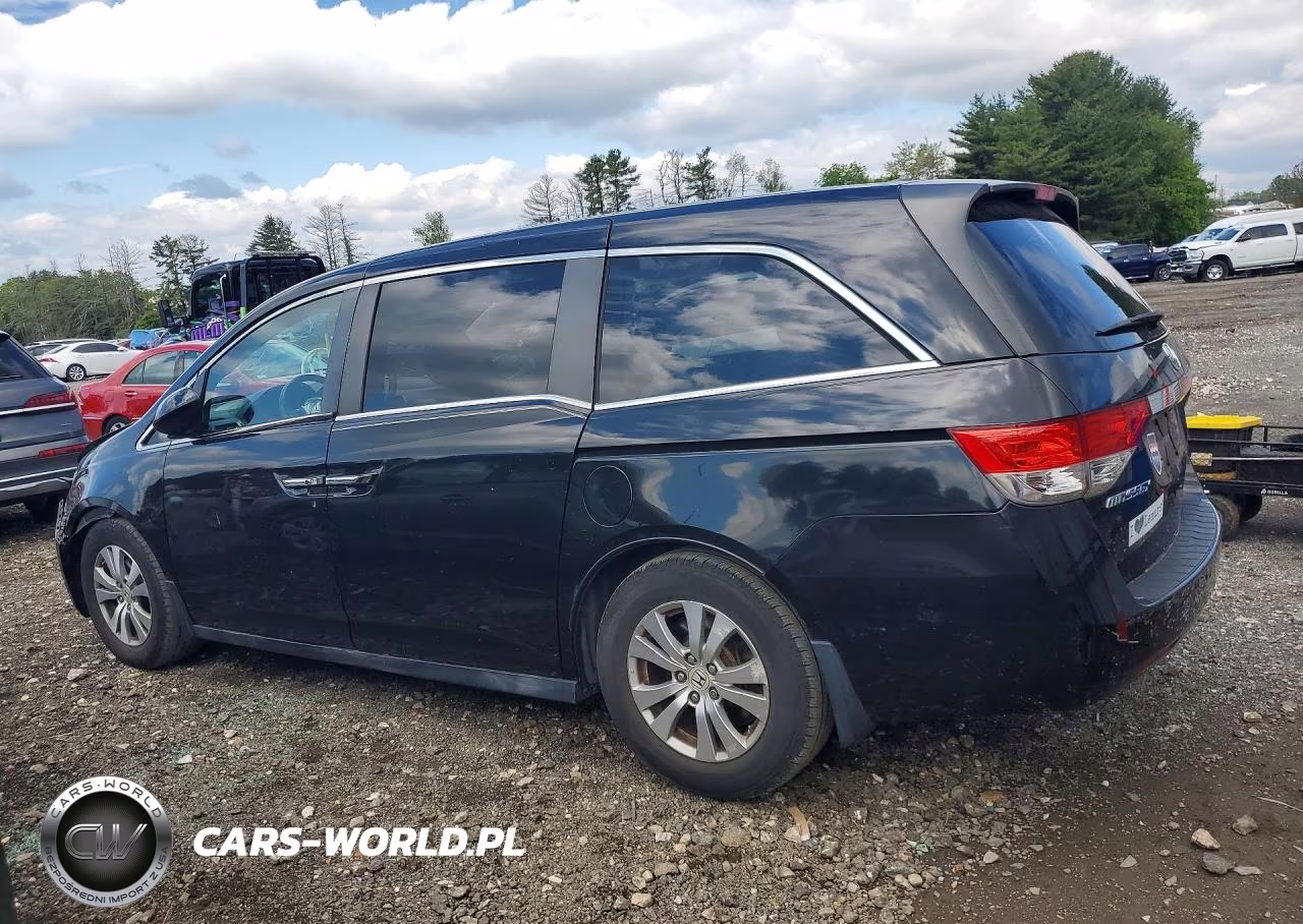 2015 Honda Odyssey Exl VIN:5FNRL5H68FB018986 - 2