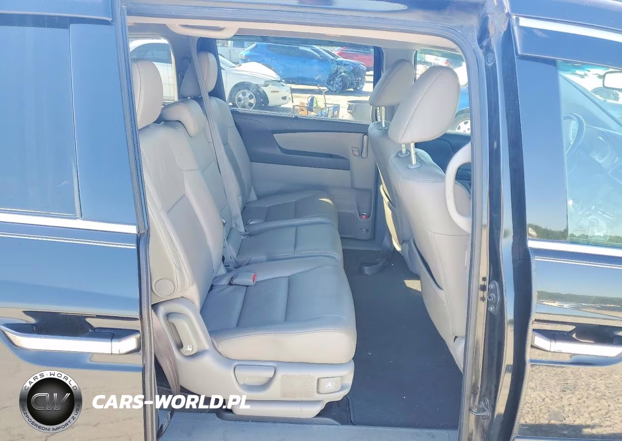 2012 Honda Odyssey Touring VIN:5FNRL5H96CB128473 - 11