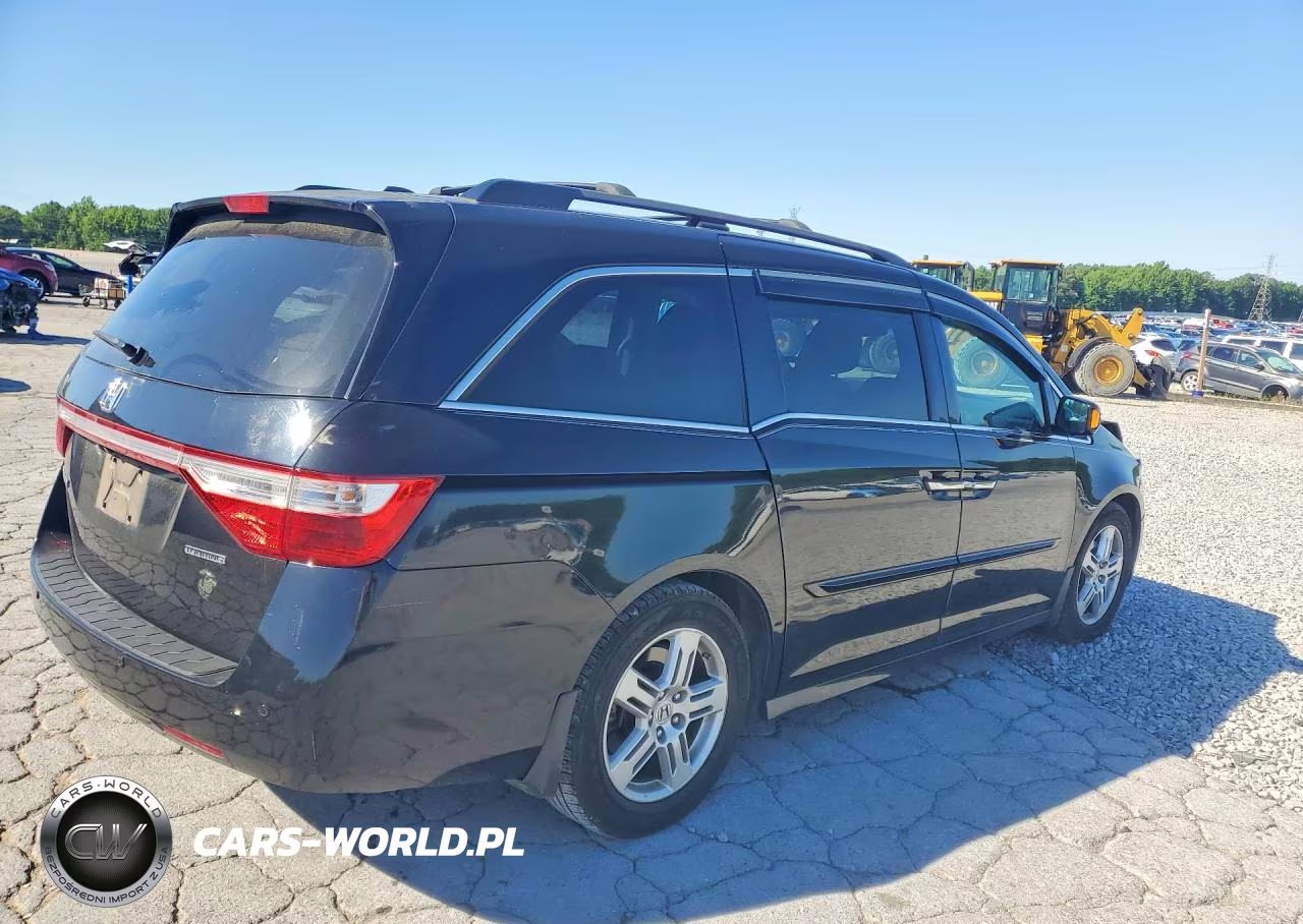 2012 Honda Odyssey Touring VIN:5FNRL5H96CB128473 - 3