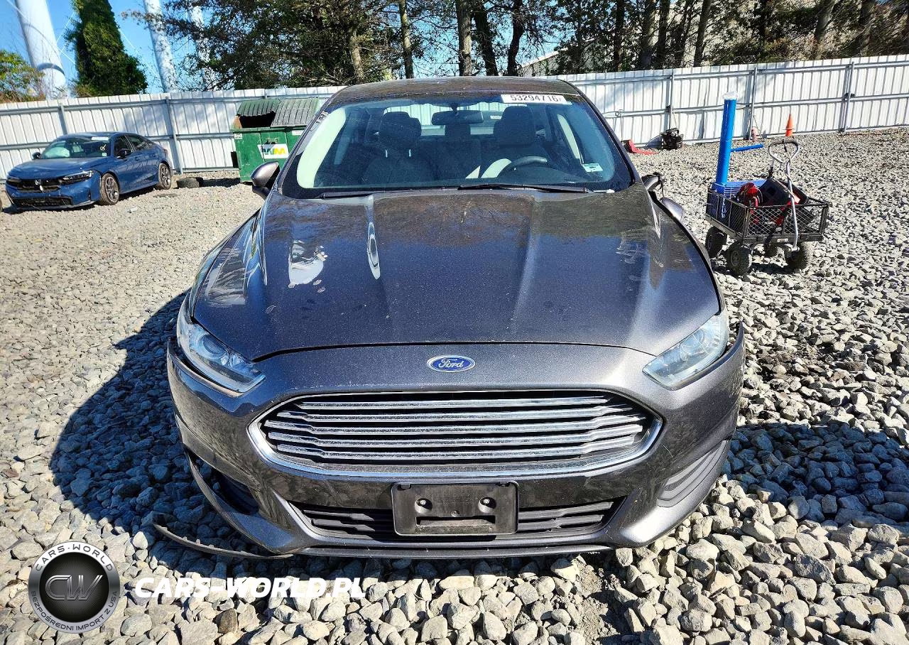 2015 Ford Fusion S VIN:3FA6P0G7XFR178294 - 5