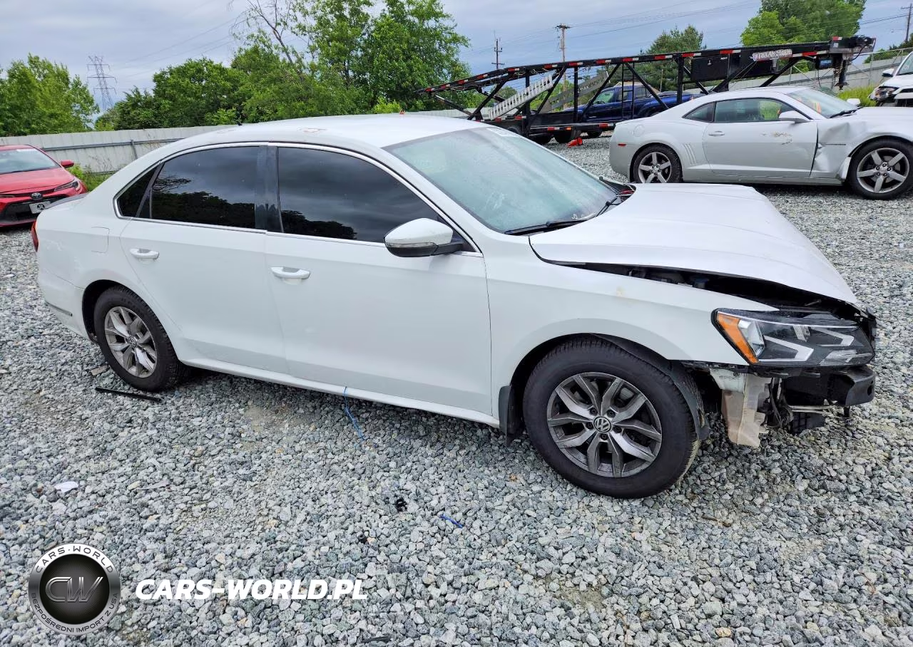 2017 Volkswagen Passat S VIN:1VWAT7A34HC052896 - 4