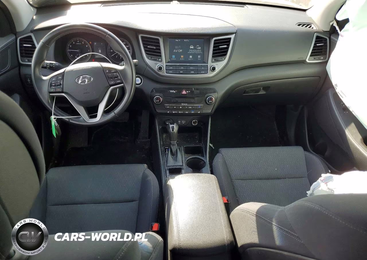 2018 Hyundai Tucson Value VIN:KM8J3CA26JU646243 - 8