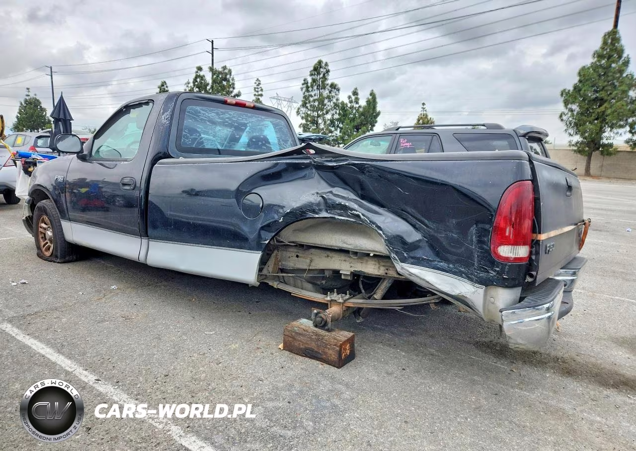 2003 Ford F150 VIN:2FTRF17243CA69886 - 2