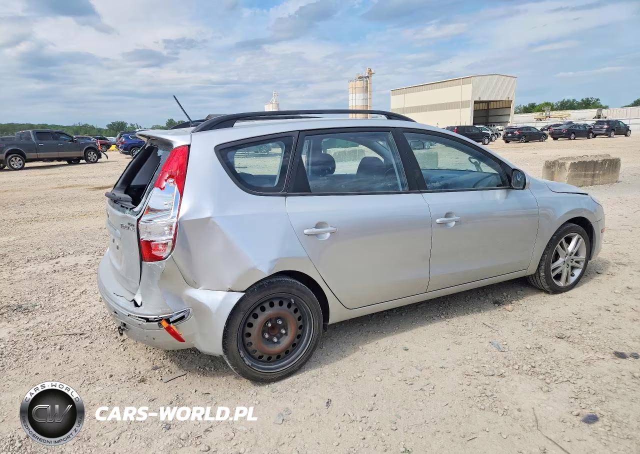 2010 Hyundai Elantra Touring Se VIN:KMHDC8AE3AU073905 - 3