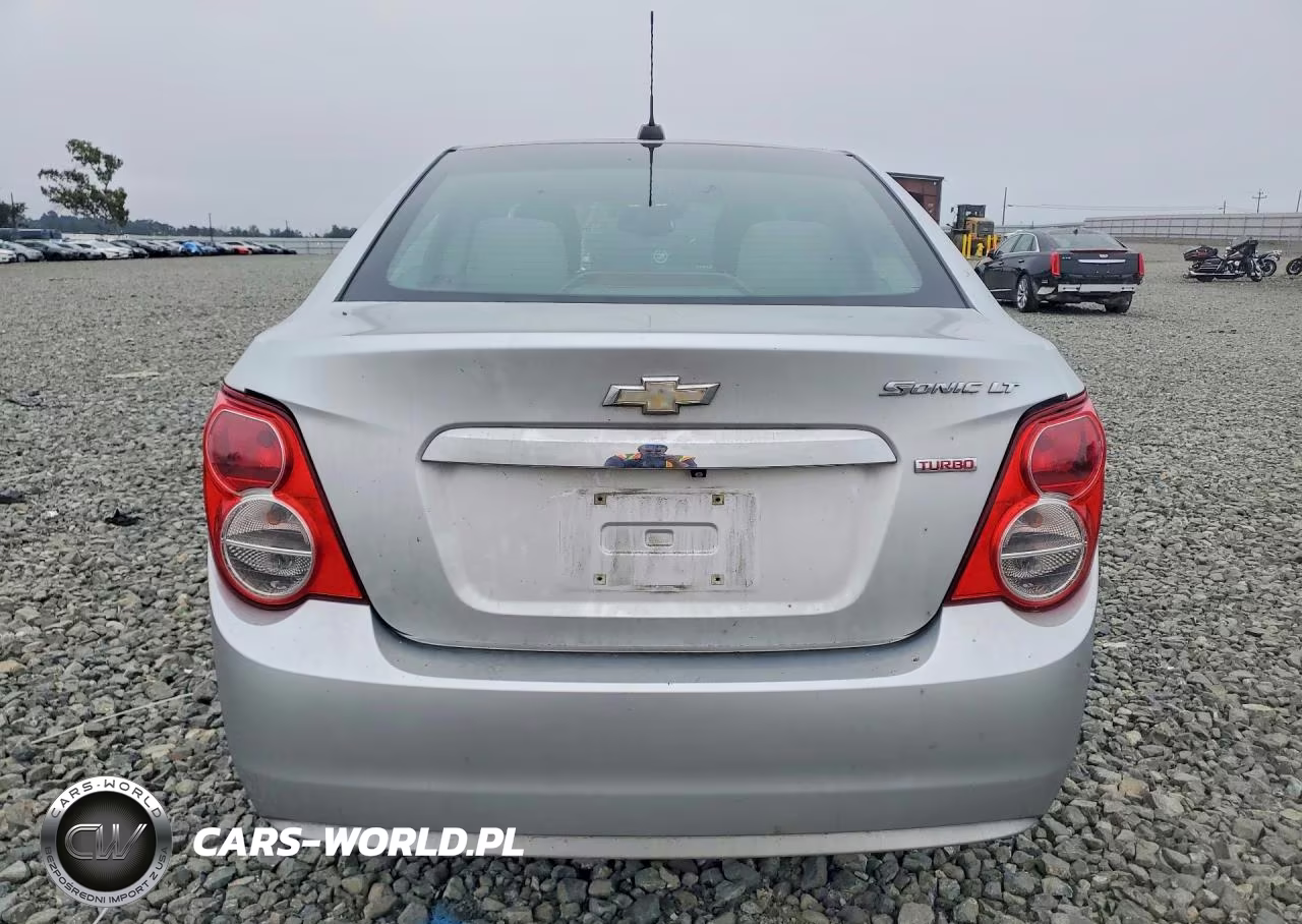2015 Chevrolet Sonic Lt VIN:1G1JC5SB2F4145820 - 6
