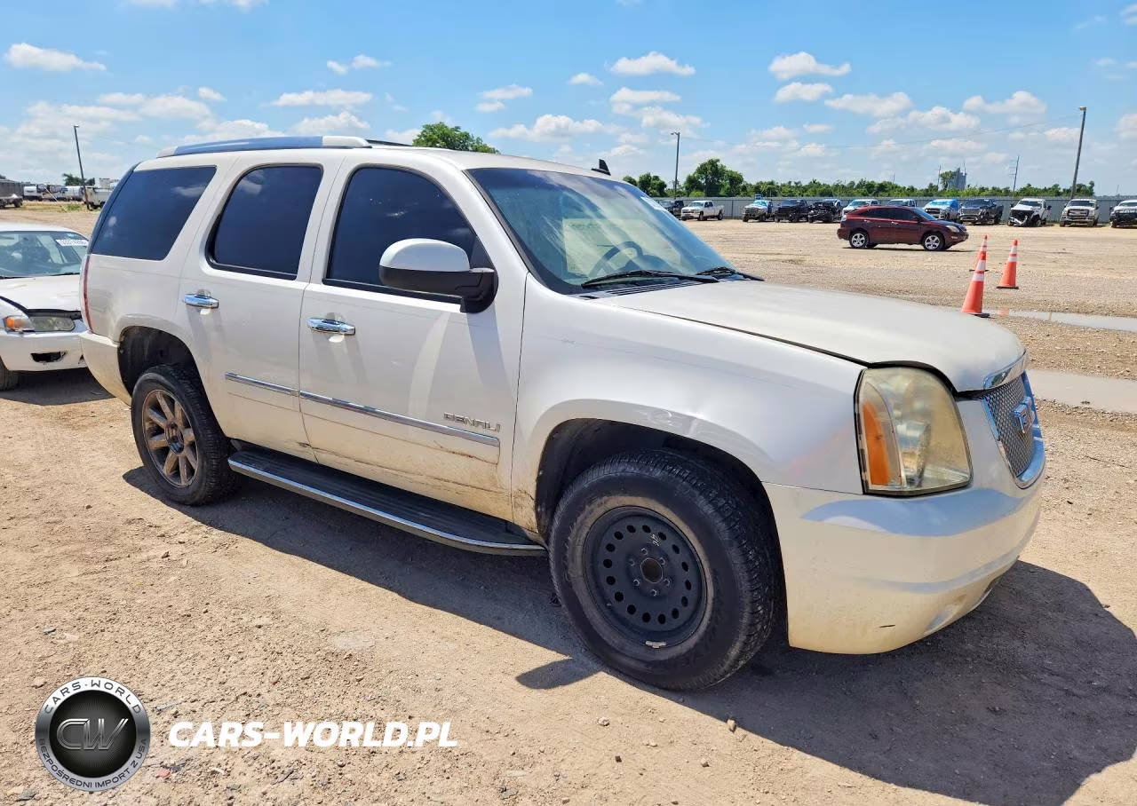 2010 GMC Yukon Denali VIN:1GKUCEEF2AR230790 - 4