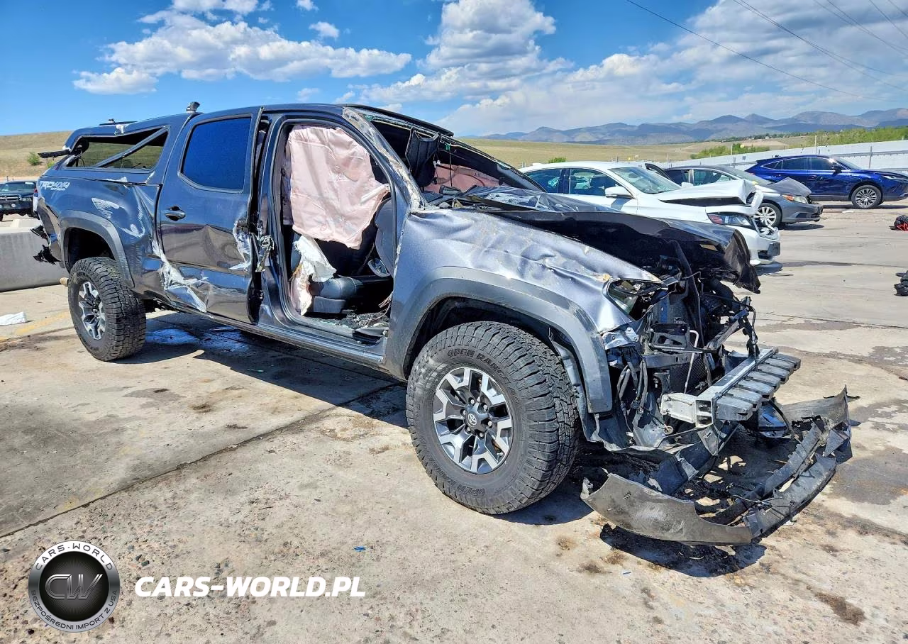 2018 Toyota Tacoma Trd Off-Road VIN:3TMDZ5BN9JM054585 - 4