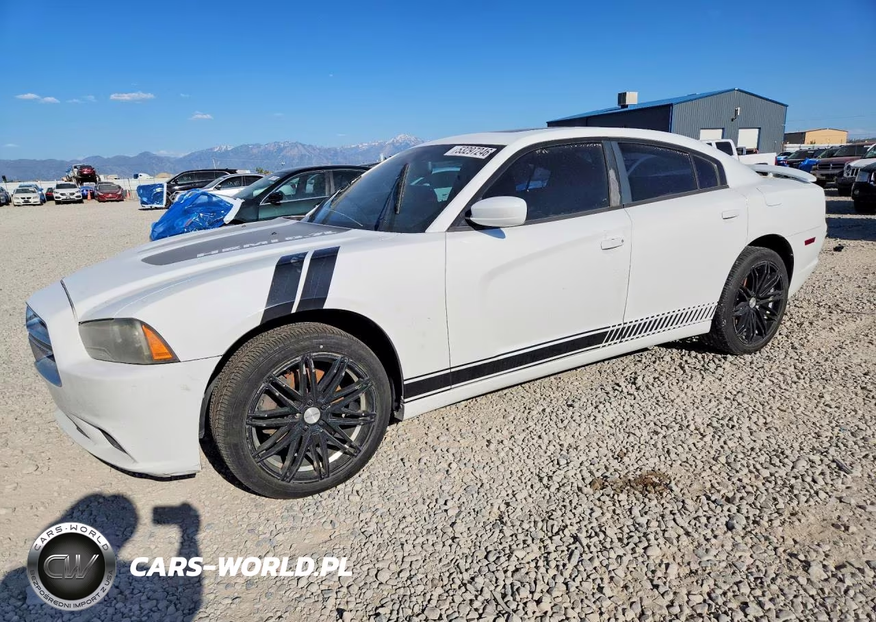 2011 Dodge Charger R