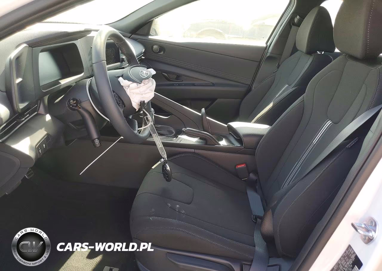 2026 Hyundai Elantra Sel Sport VIN:KMHLM4DG5TU192198 - 7