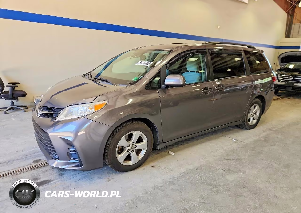 2020 Toyota Sienna Le