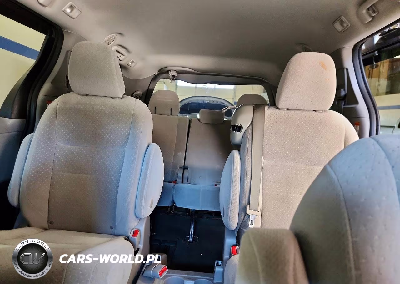2020 Toyota Sienna Le VIN:5TDKZ3DCXLS059160 - 10
