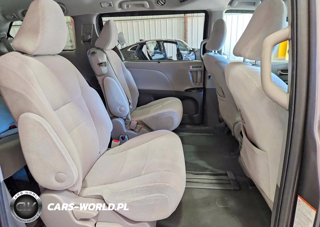 2020 Toyota Sienna Le VIN:5TDKZ3DCXLS059160 - 11