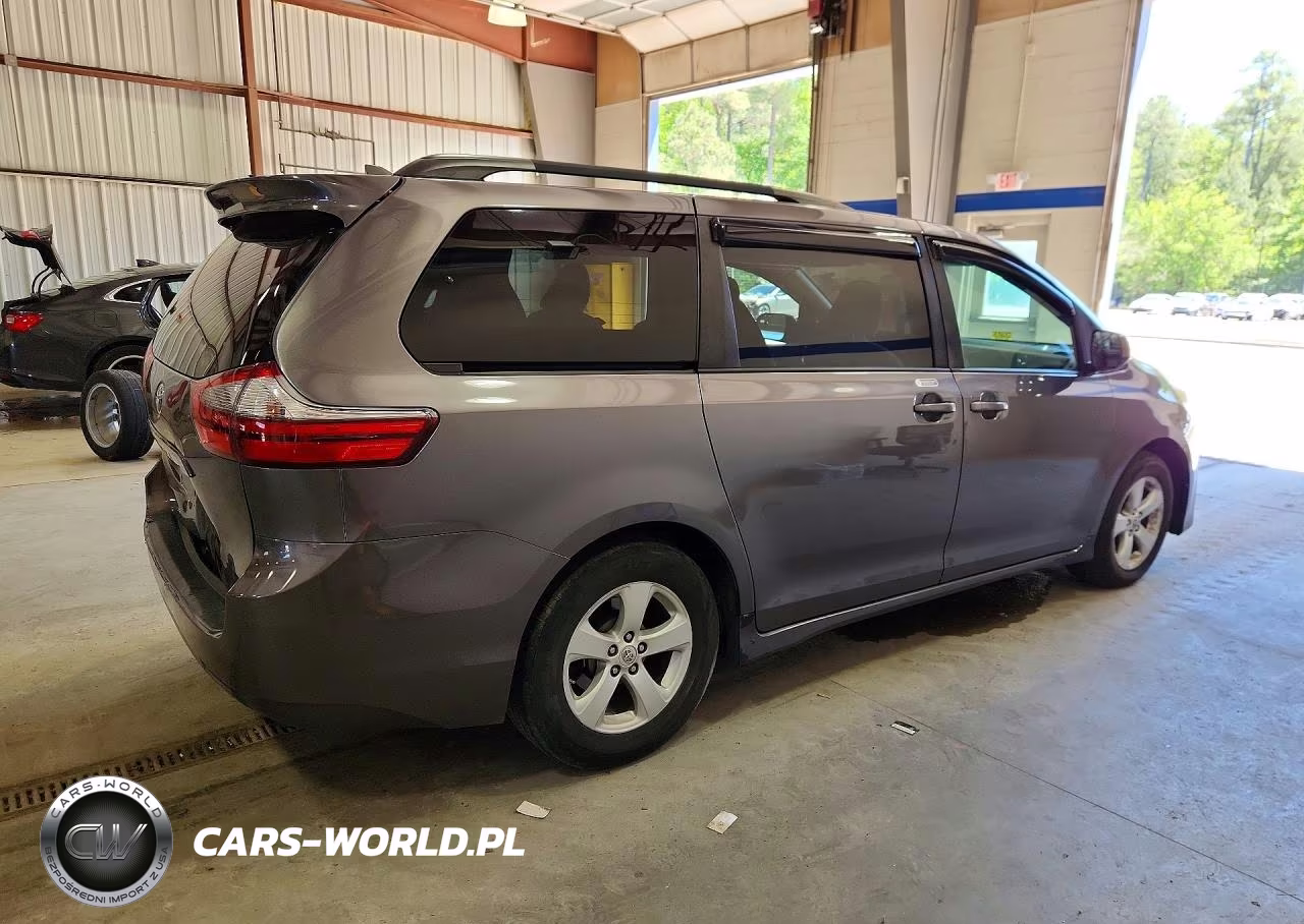 2020 Toyota Sienna Le VIN:5TDKZ3DCXLS059160 - 3