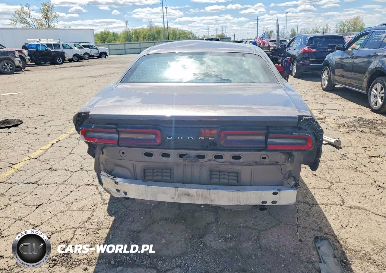 2017 Dodge Challenger Sxt VIN:2C3CDZAG2HH611192 - 6