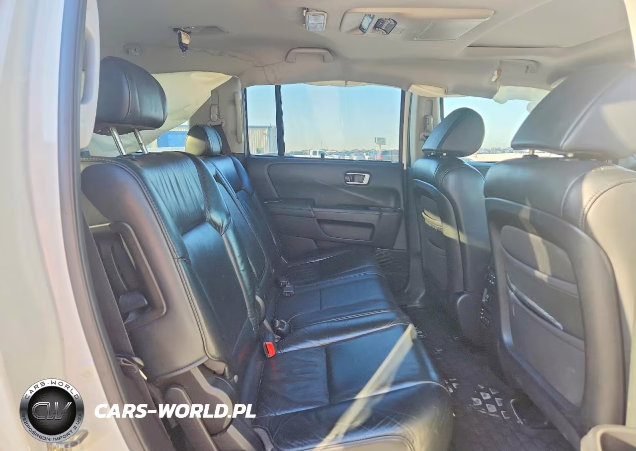 2011 Honda Pilot Touring VIN:5FNYF3H90BB032389 - 11