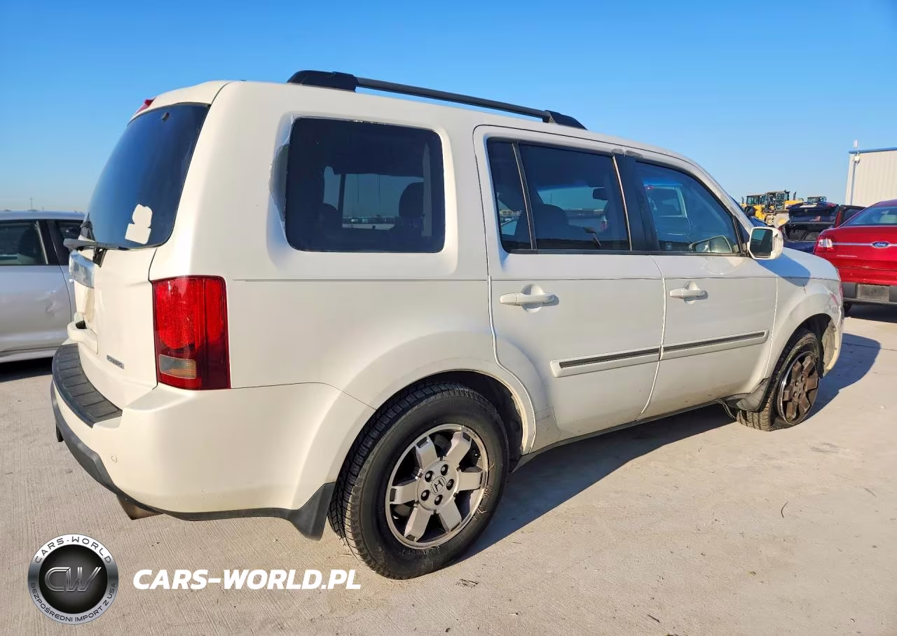 2011 Honda Pilot Touring VIN:5FNYF3H90BB032389 - 3