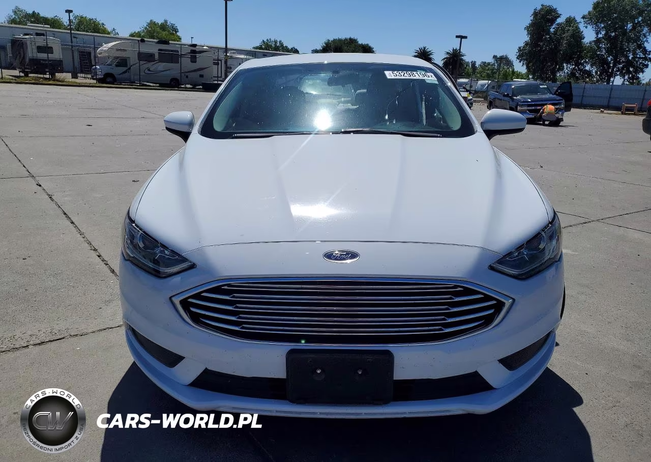 2017 Ford Fusion S Hybrid VIN:3FA6P0UUXHR247675 - 5