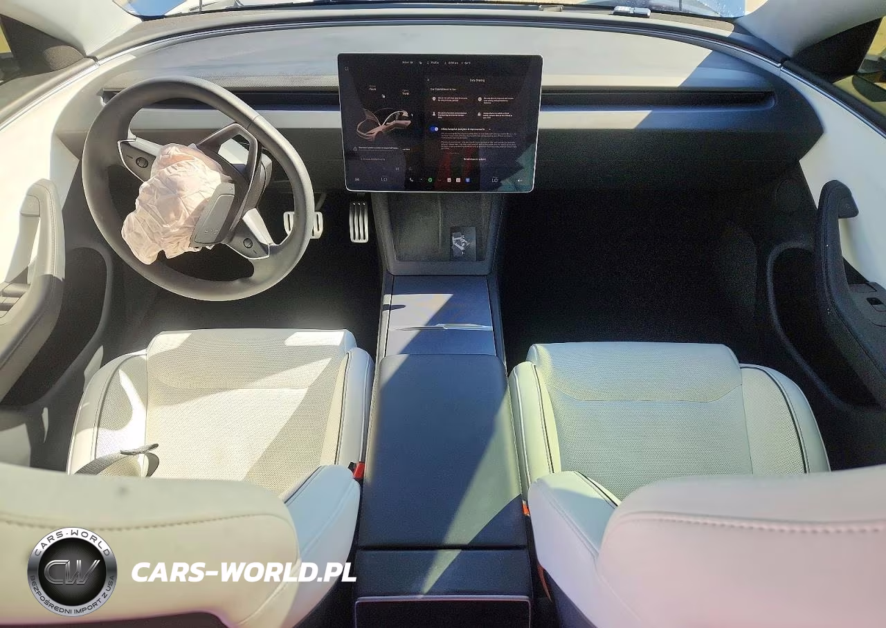 2025 Tesla Model 3 VIN:5YJ3E1ET7SF965529 - 8