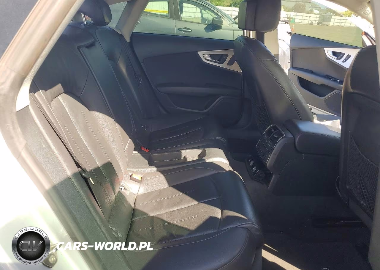 2012 Audi A7 Premium Plus VIN:WAUYGAFC8CN050929 - 10