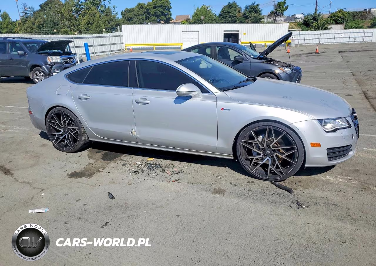 2012 Audi A7 Premium Plus VIN:WAUYGAFC8CN050929 - 4