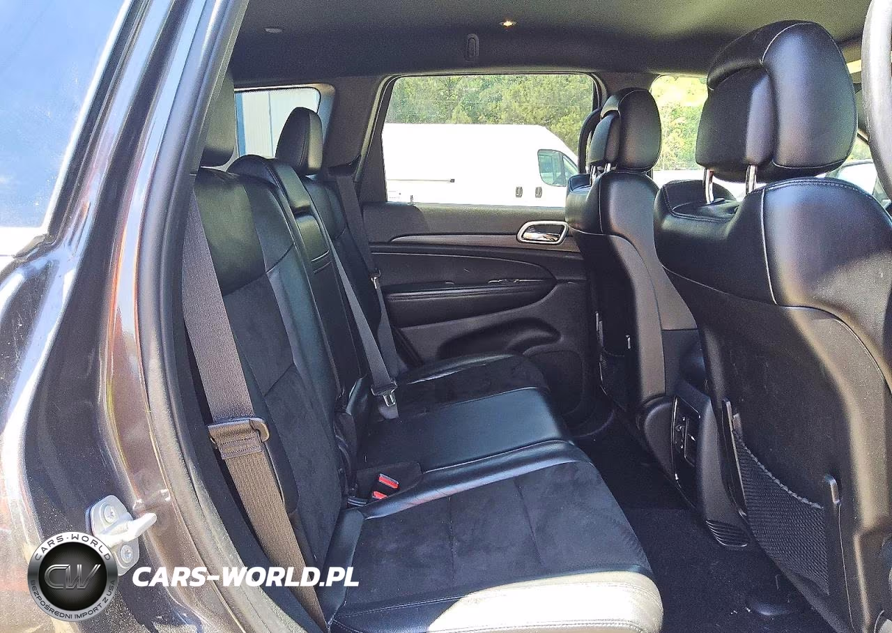 2019 Jeep Grand Cherokee Laredo VIN:1C4RJEAGXKC852323 - 11