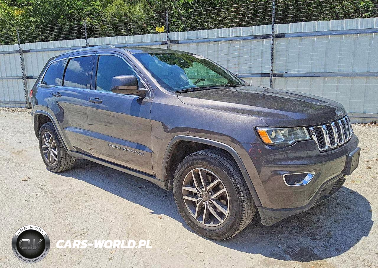 2019 Jeep Grand Cherokee Laredo VIN:1C4RJEAGXKC852323 - 4