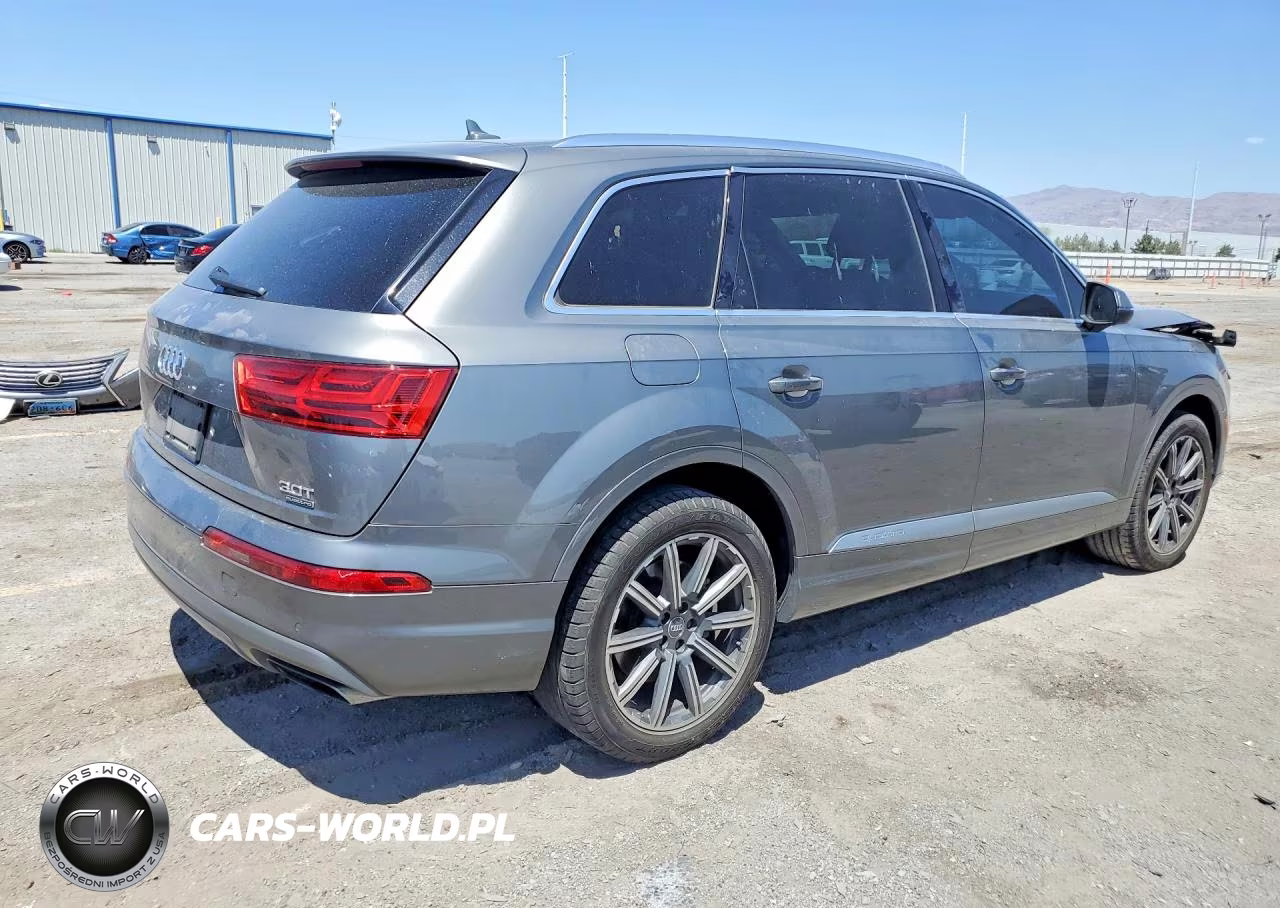 2017 Audi Q7 Premium Plus VIN:WA1LAAF75HD030338 - 3