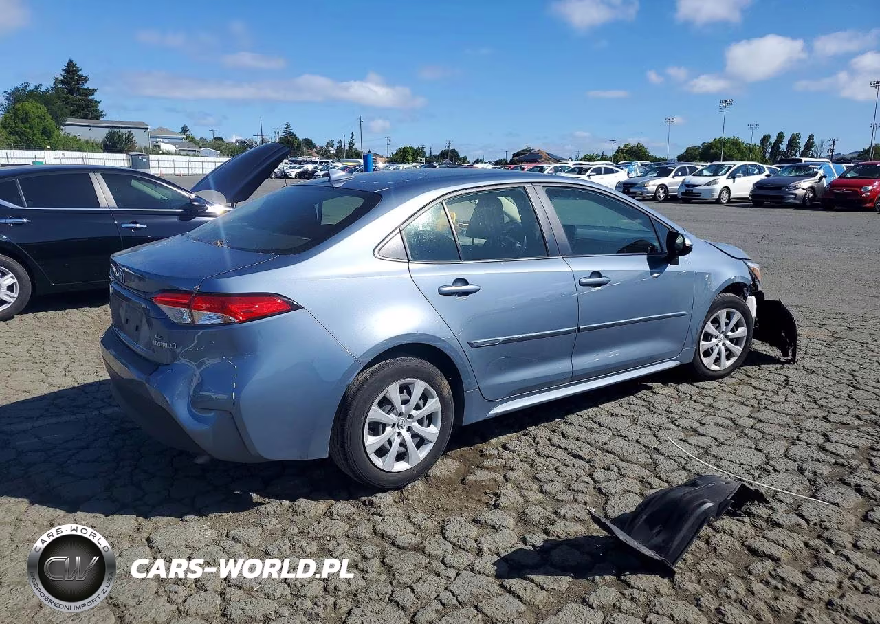 2024 Toyota Corolla Hybrid Le VIN:JTDBCMFEXR3041211 - 3