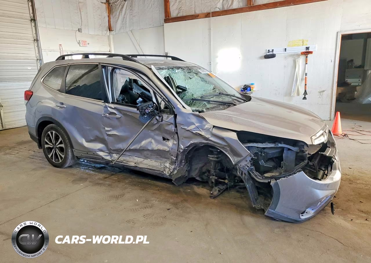 2019 Subaru Forester Limited VIN:JF2SKAUC0KH422112 - 4