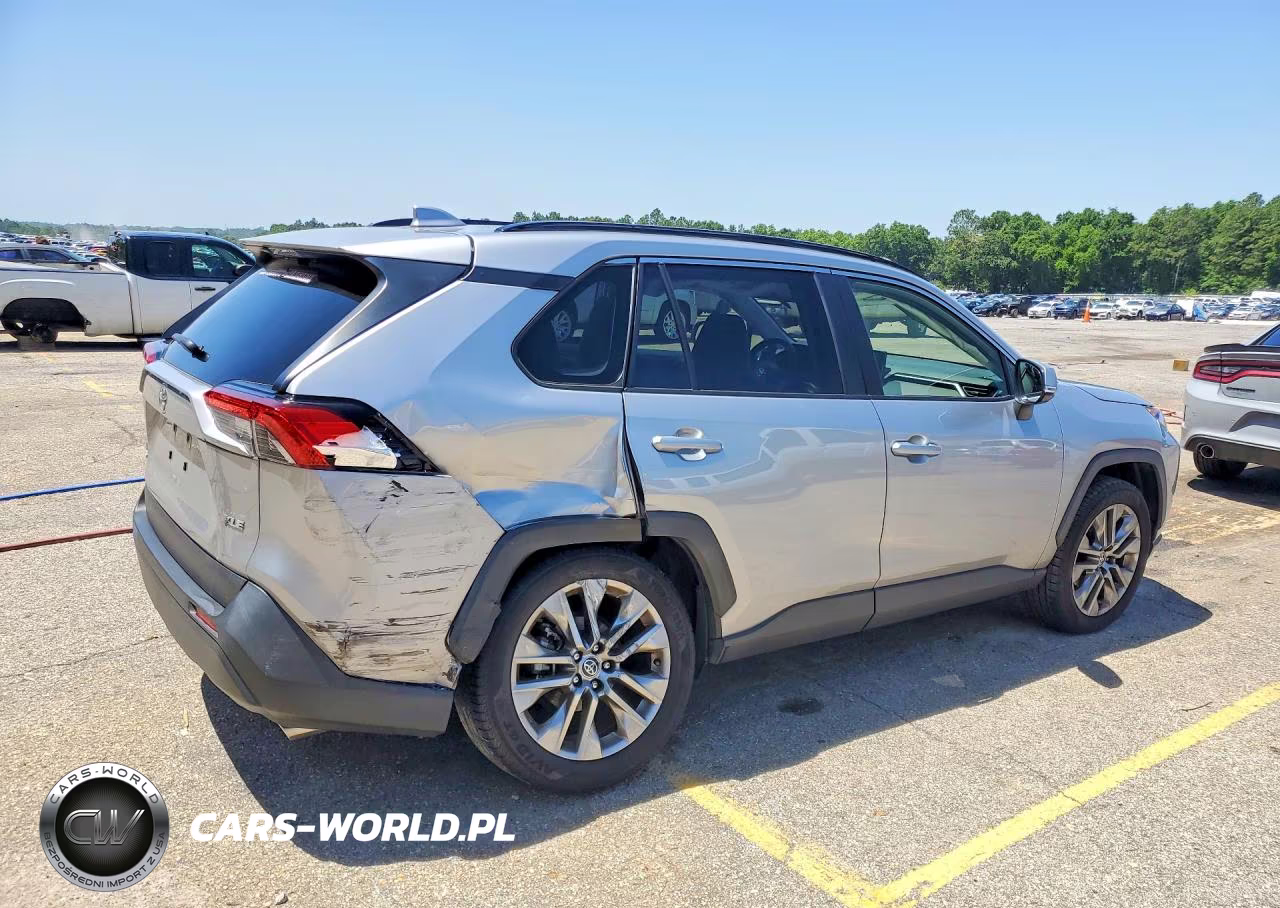 2020 Toyota Rav4 Xle Premium VIN:JTMC1RFV0LJ021737 - 3