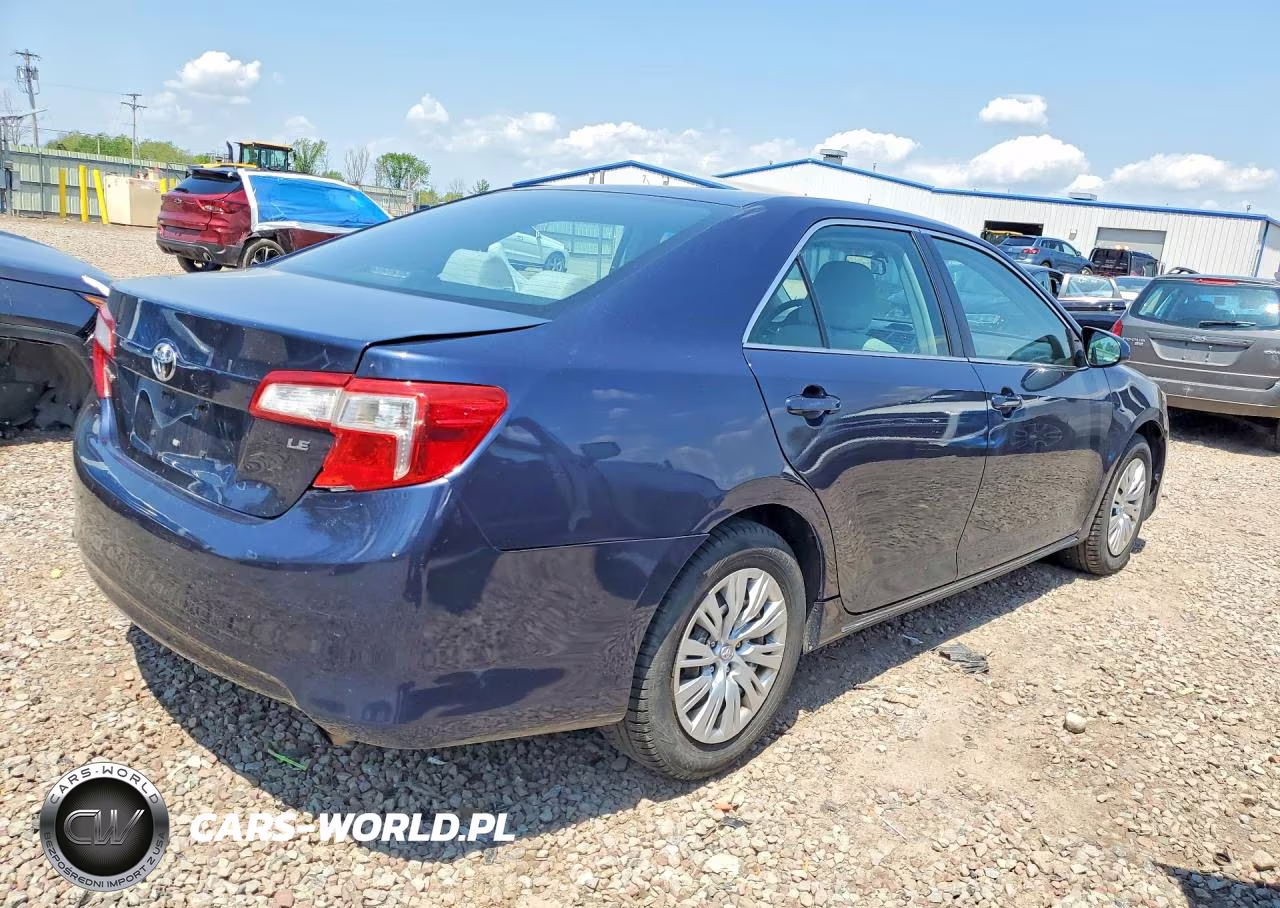 2014 Toyota Camry Le VIN:4T4BF1FK3ER391376 - 3