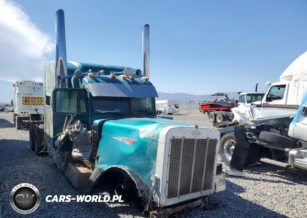 2004 Peterbilt 379 Semi Truck