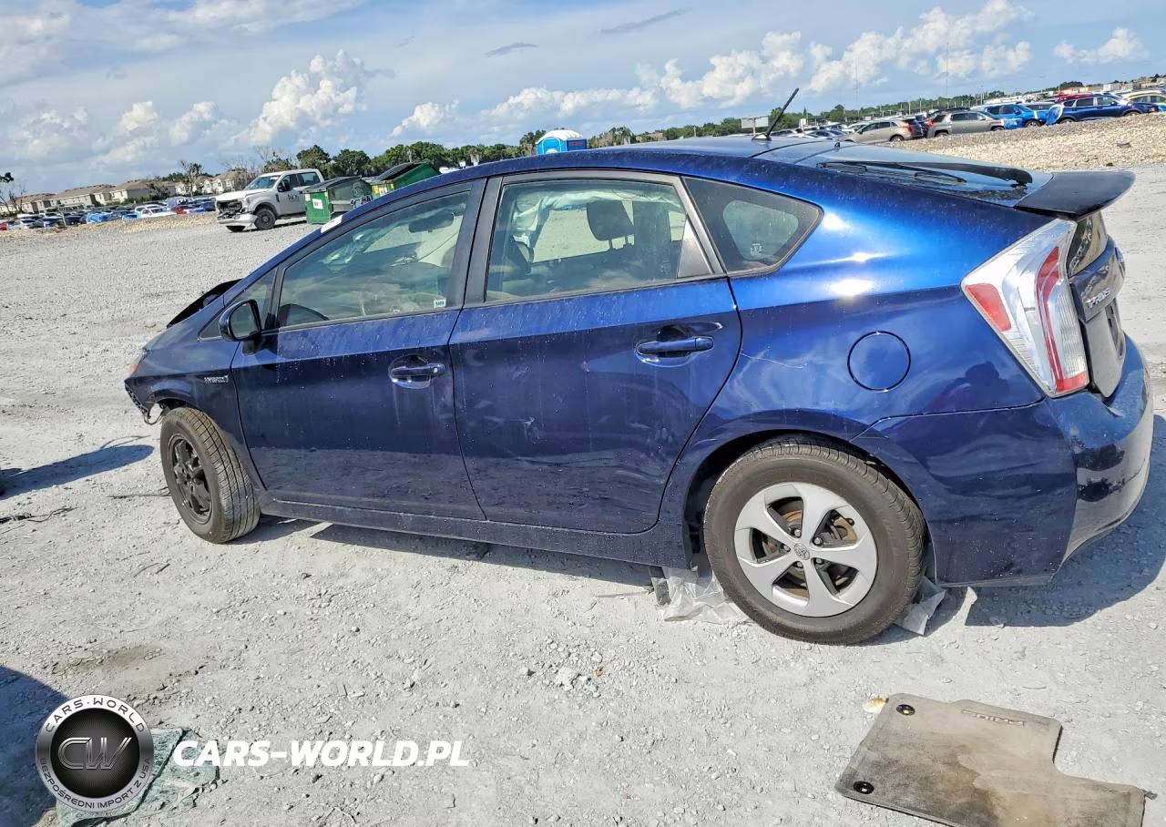 2014 Toyota Prius Two VIN:JTDKN3DU8E1736789 - 2