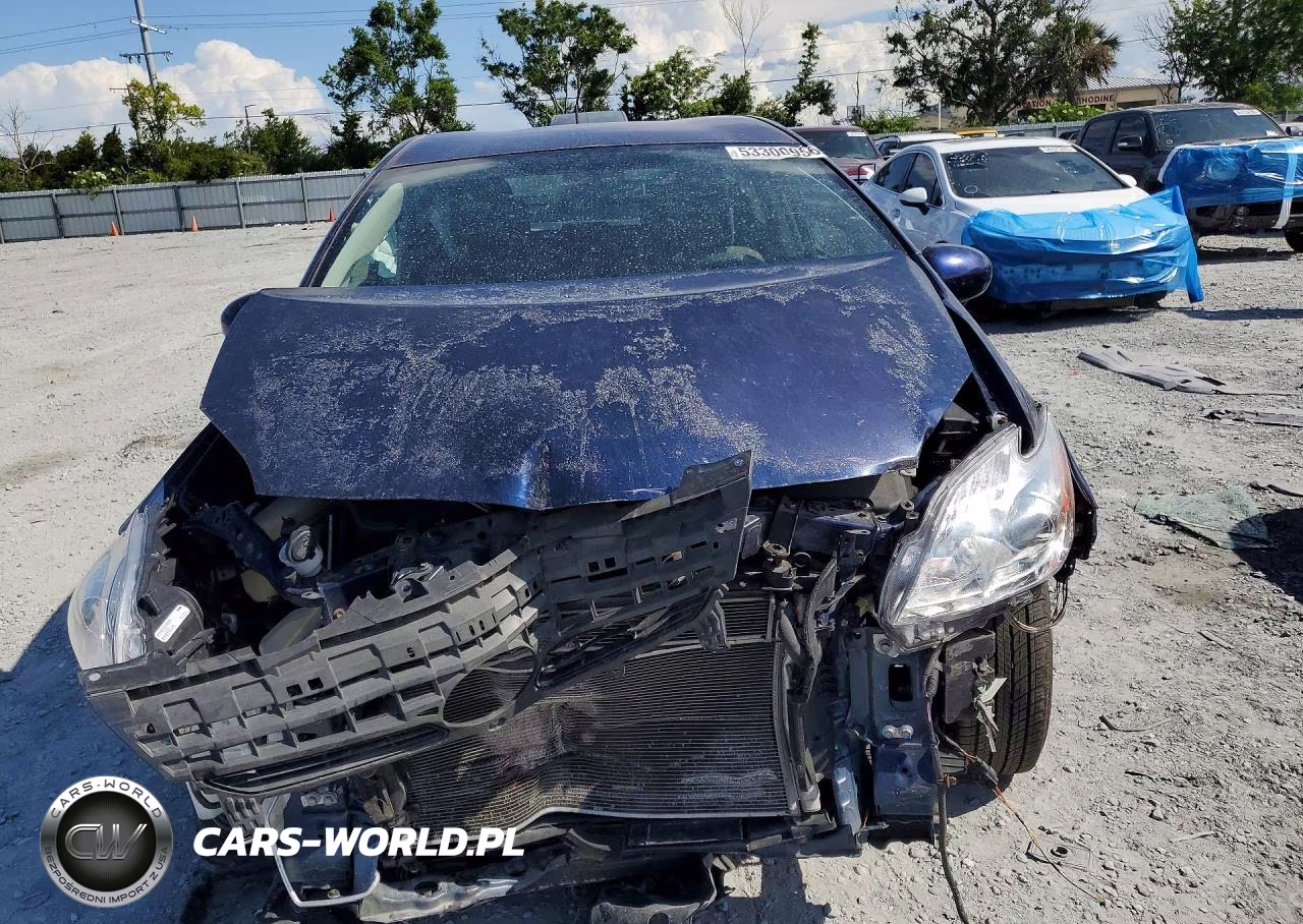 2014 Toyota Prius Two VIN:JTDKN3DU8E1736789 - 5
