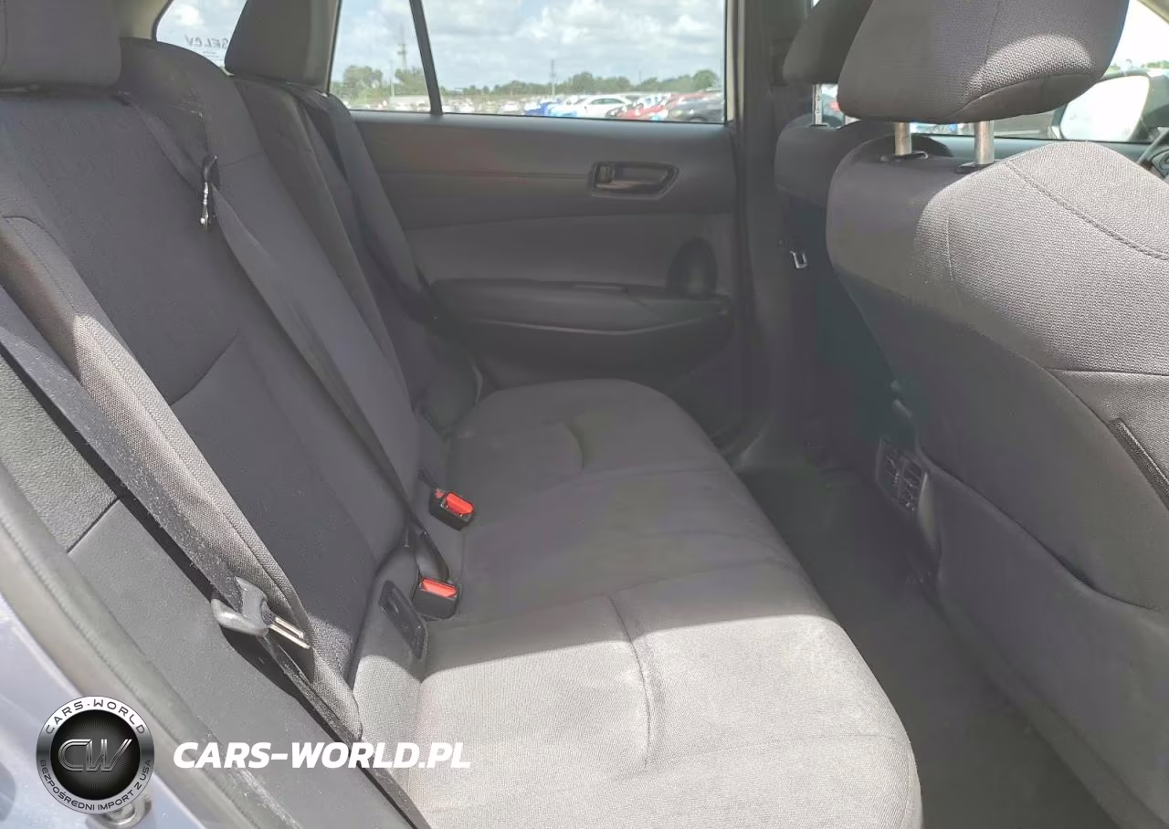 2022 Toyota Corolla Cross Le VIN:7MUCAAAG0NV030704 - 11