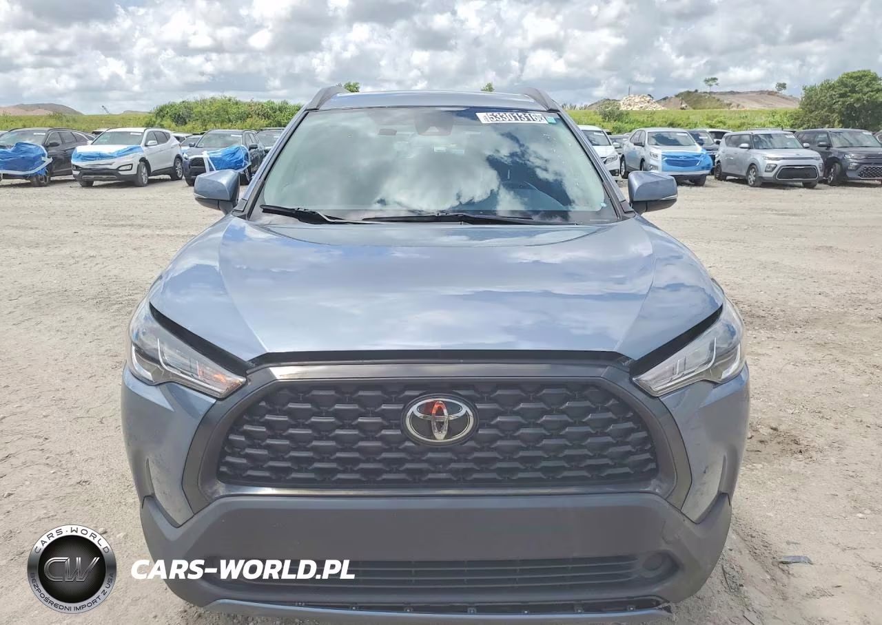 2022 Toyota Corolla Cross Le VIN:7MUCAAAG0NV030704 - 5