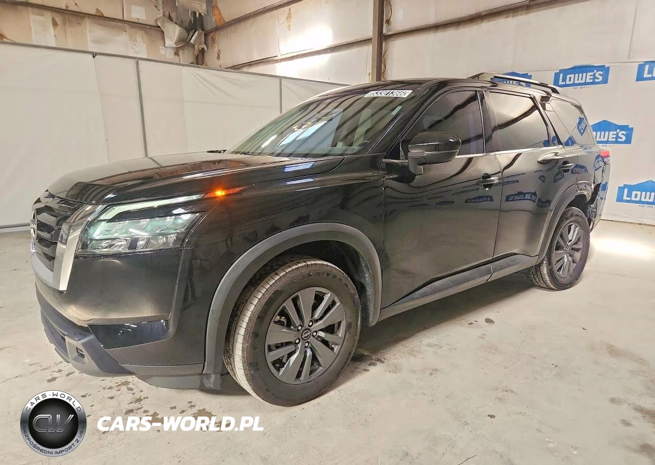 2023 Nissan Pathfinder Sv