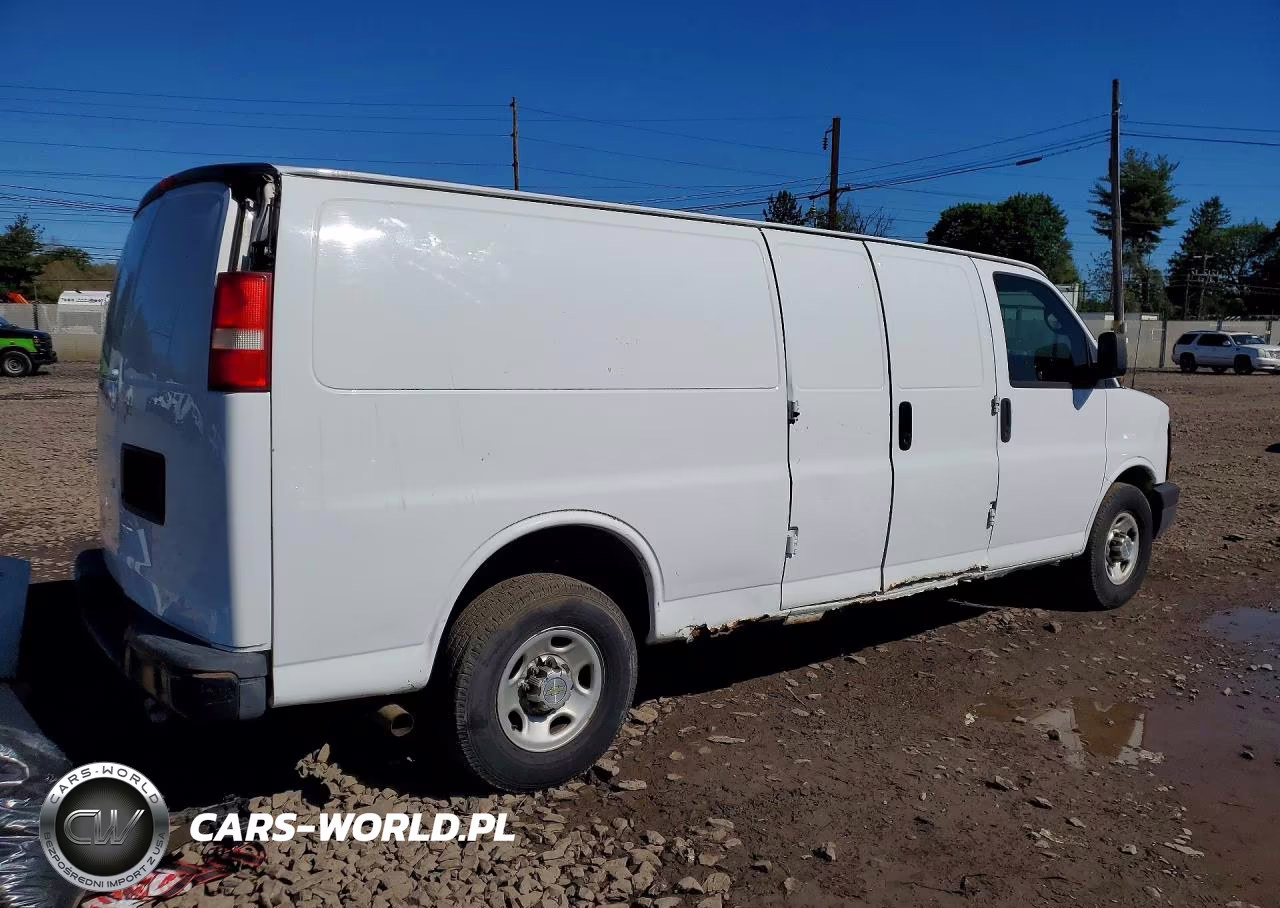 2014 Chevrolet Express G3500 VIN:1GCZGUBAXE1131728 - 3