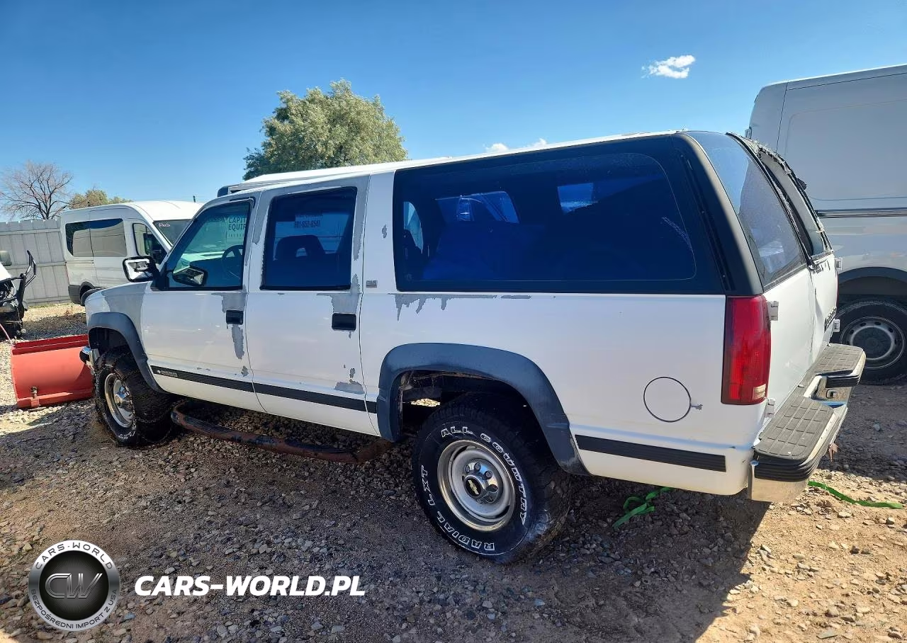 1993 Chevrolet Suburban K2500 VIN:1GNGK26K5PJ362270 - 2