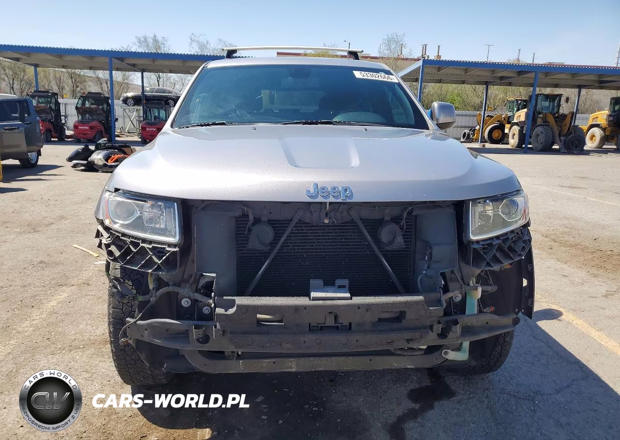 2014 Jeep Grand Cherokee Laredo VIN:1C4RJEAG6EC424060 - 5