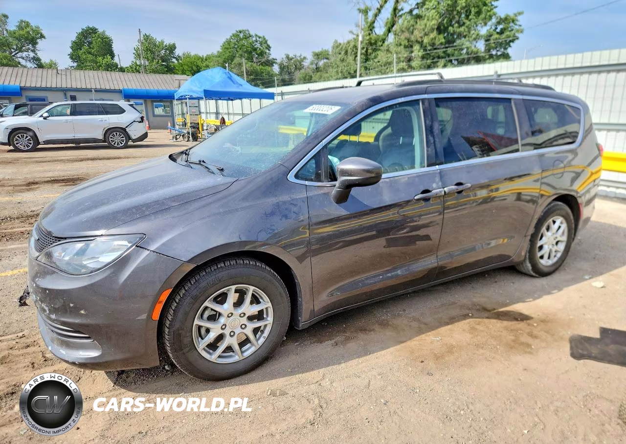 2020 Chrysler Voyager Lxi