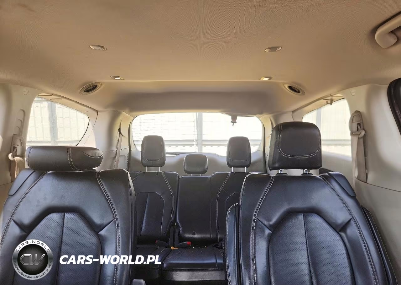 2020 Chrysler Voyager Lxi VIN:2C4RC1DG0LR264714 - 10