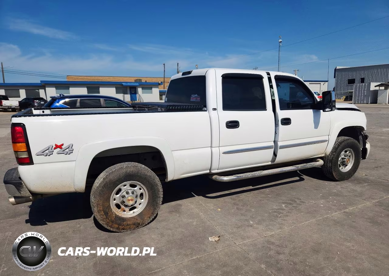 2004 GMC Sierra K2500 Heavy Duty VIN:1GTHK23UX4F188598 - 3